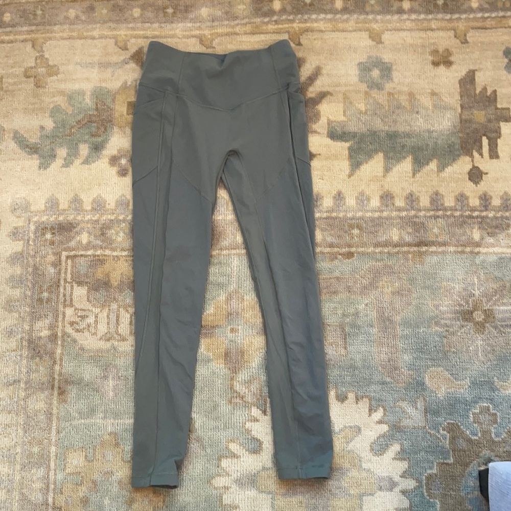 Lululemon “all the right places” legging. EUC!